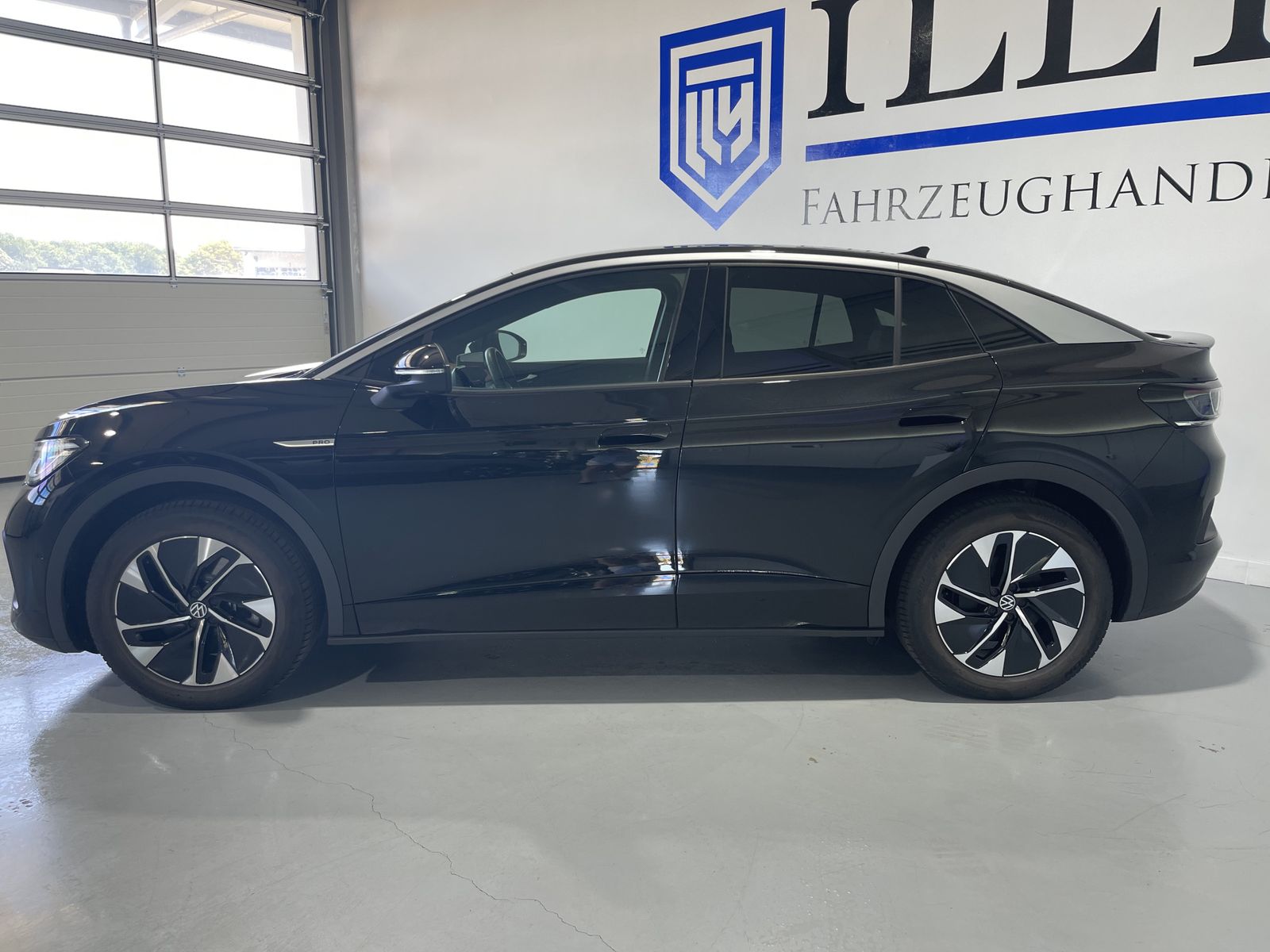 Fahrzeugabbildung Volkswagen ID.5 Pro Performance 150 kW*LED-Matrix*AHK*Cam*