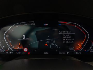 Fahrzeugabbildung BMW 520d M Sport Kamera DAB HiFi Stop&Go Komfort