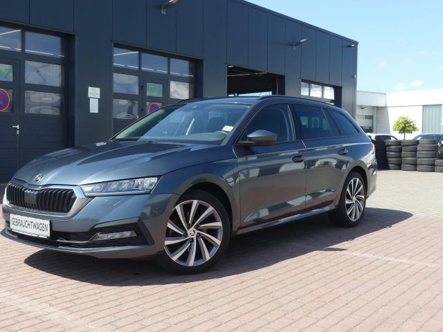 SKODA Octavia Combi Ambition iV