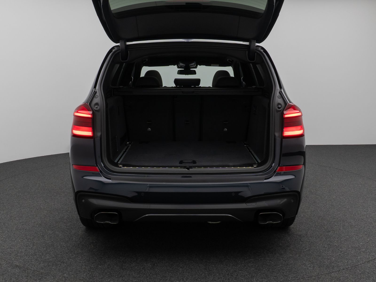 Fahrzeugabbildung BMW X3 M40d Panorama 360°HUD DAB HiFi AHK Komfort