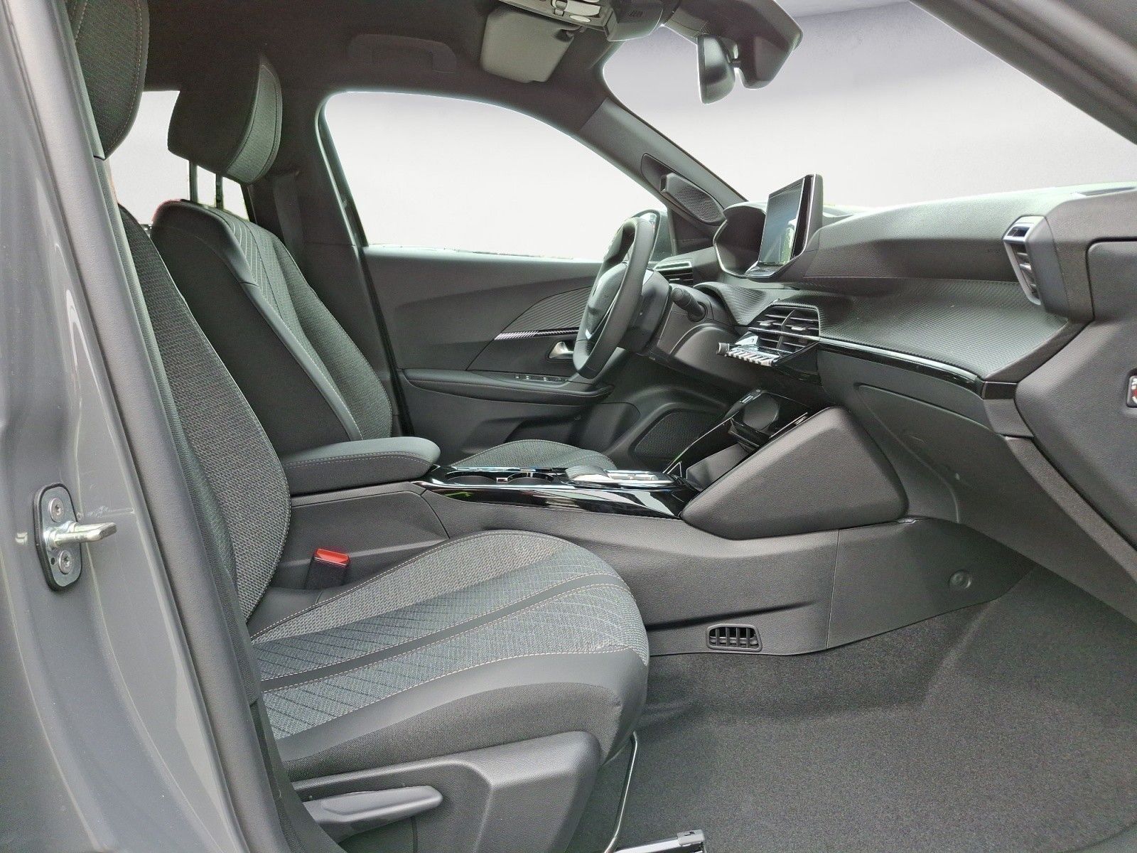 Peugeot 2008 - Bild 9