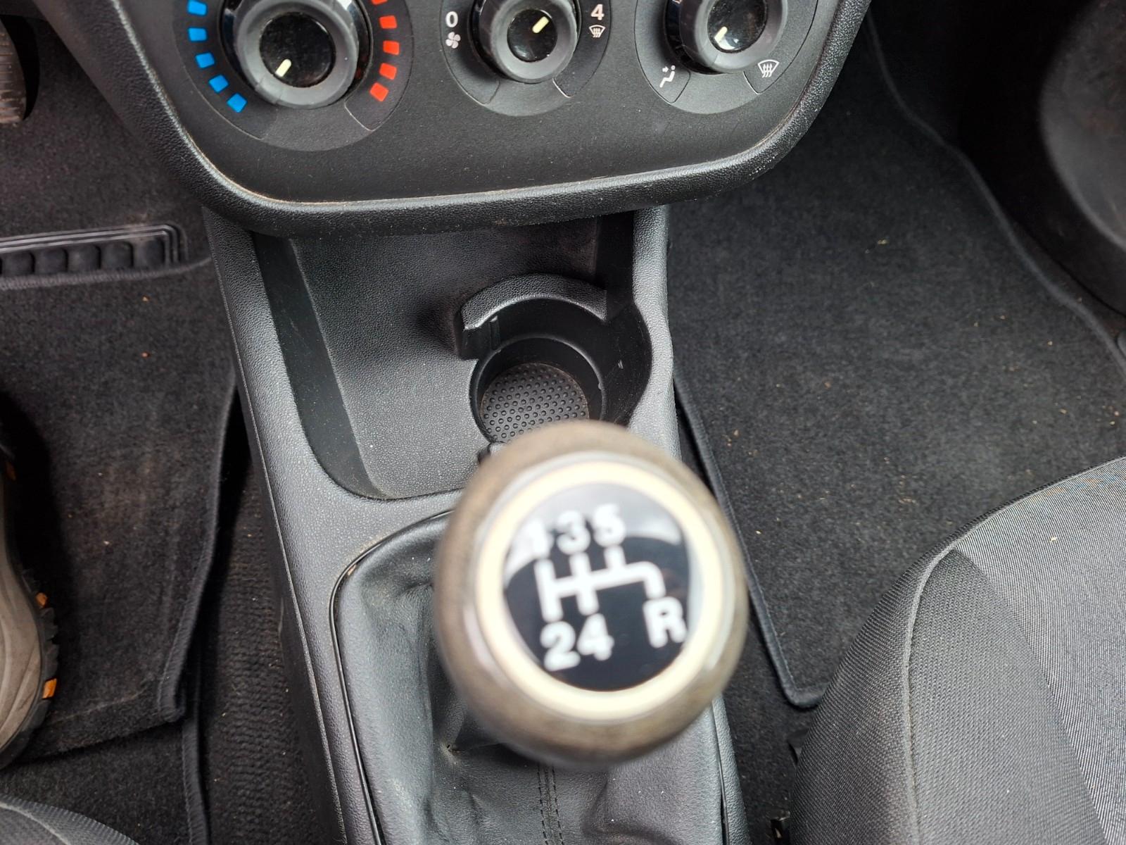 Fiat Punto Street Klima 4-Zylinder