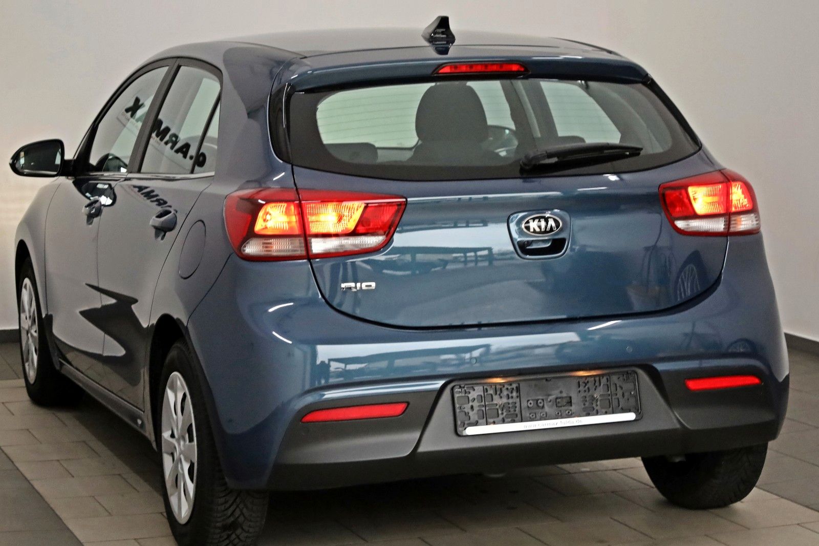 Fahrzeugabbildung Kia Rio Dream Team,Navi,Kamera,SH,8fach bereift