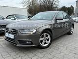 Audi A4 Lim. Attraction/1.Hand/S-Heft/61TKM/PDC/8Fach - Audi A4: Attraction