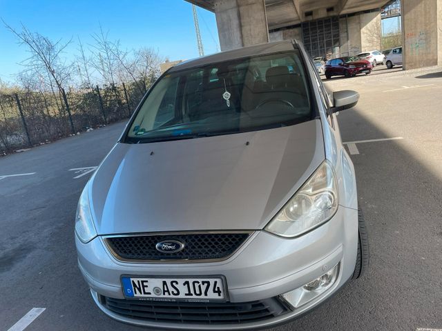 Ford Galaxy 2.0 TDI 7 Sitzer Viel Platz viel Potenzia