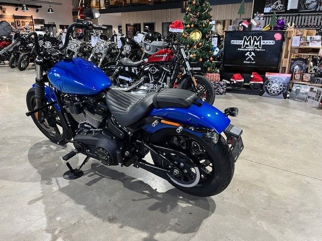 Fahrzeugabbildung Harley-Davidson FXBBS Street Bob 114cui Jekill Koffer