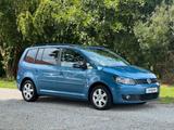 Volkswagen Touran Match 2.0 TDI DSG Pano PDC Navi SHZ - Volkswagen Touran: Match TDI