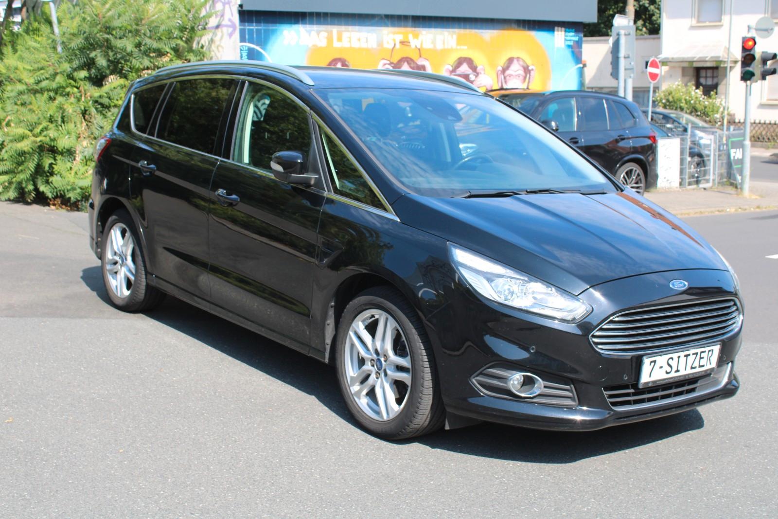 Ford S-Max S-MAX Titanium Navi Kamera 7 Sitzer