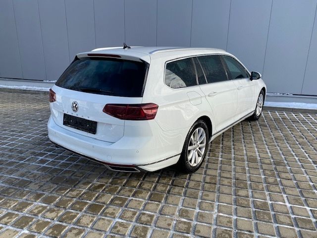 Passat Variant 2.0 TDI DSG Elegance AHK/MATRIX/N