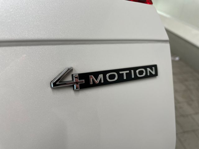 Tiguan Allspace R-Line 4M 2.0 TSI DSG 7-SITZER N