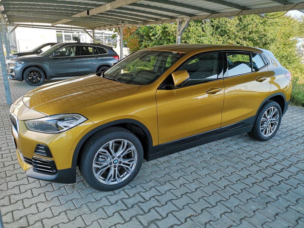 Image of BMW X2