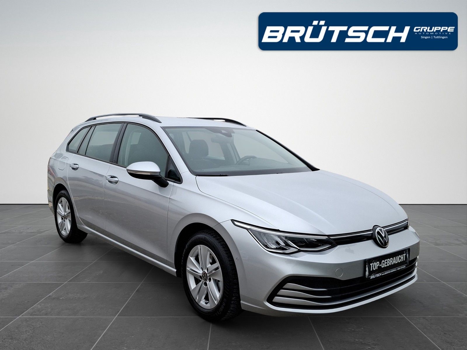 VW Golf VIII Variant 1.5 eTSI Life DSG / AHK / NAVI - Image 2