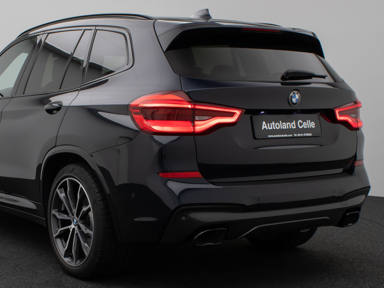 Fahrzeugabbildung BMW X3 M40d Panorama 360°HUD DAB HiFi AHK Komfort