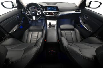 BMW 320d xDrive Touring Sport Line M-Lenkrad HUD CAM