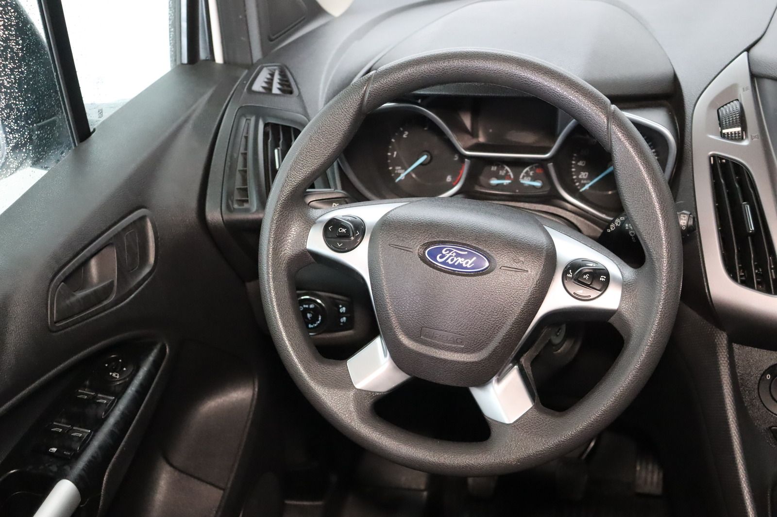 Fahrzeugabbildung Ford Transit Connect * Klima * Navi * RFK * AHK
