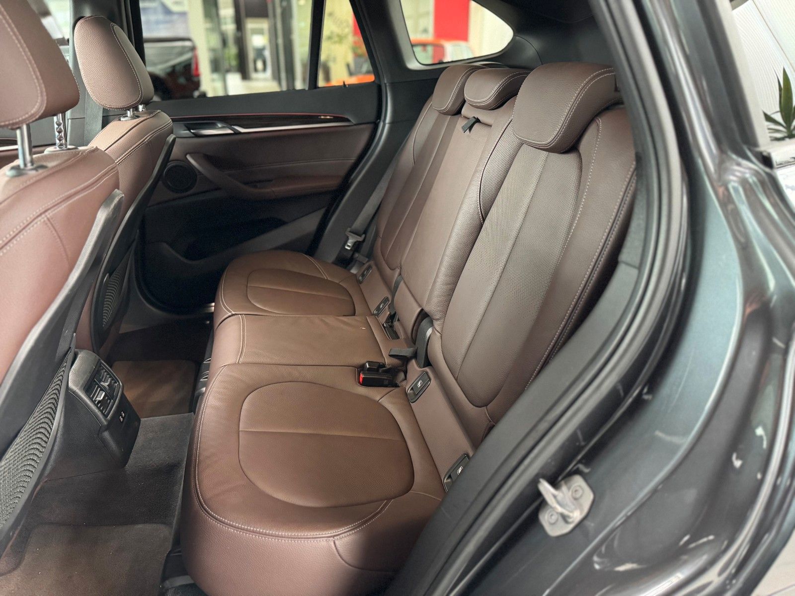Fahrzeugabbildung BMW X1 xDrive 2.0i M Sport   "Leder PANO Kamera"