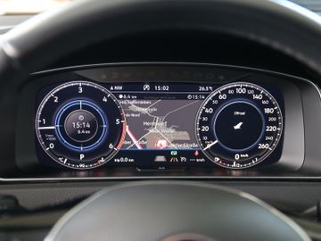Volkswagen Golf Variant 1.6TDI DSG IQ DRIVE LED KAMERA ACC