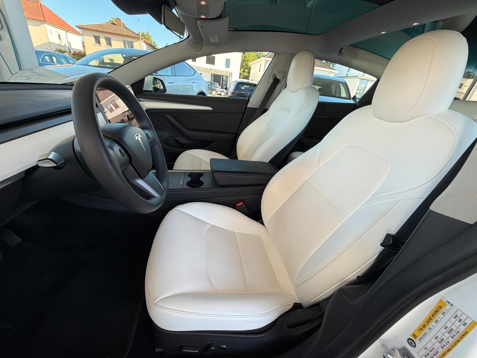 Tesla Model 3 Premium Long Range AWD|White&White|638km