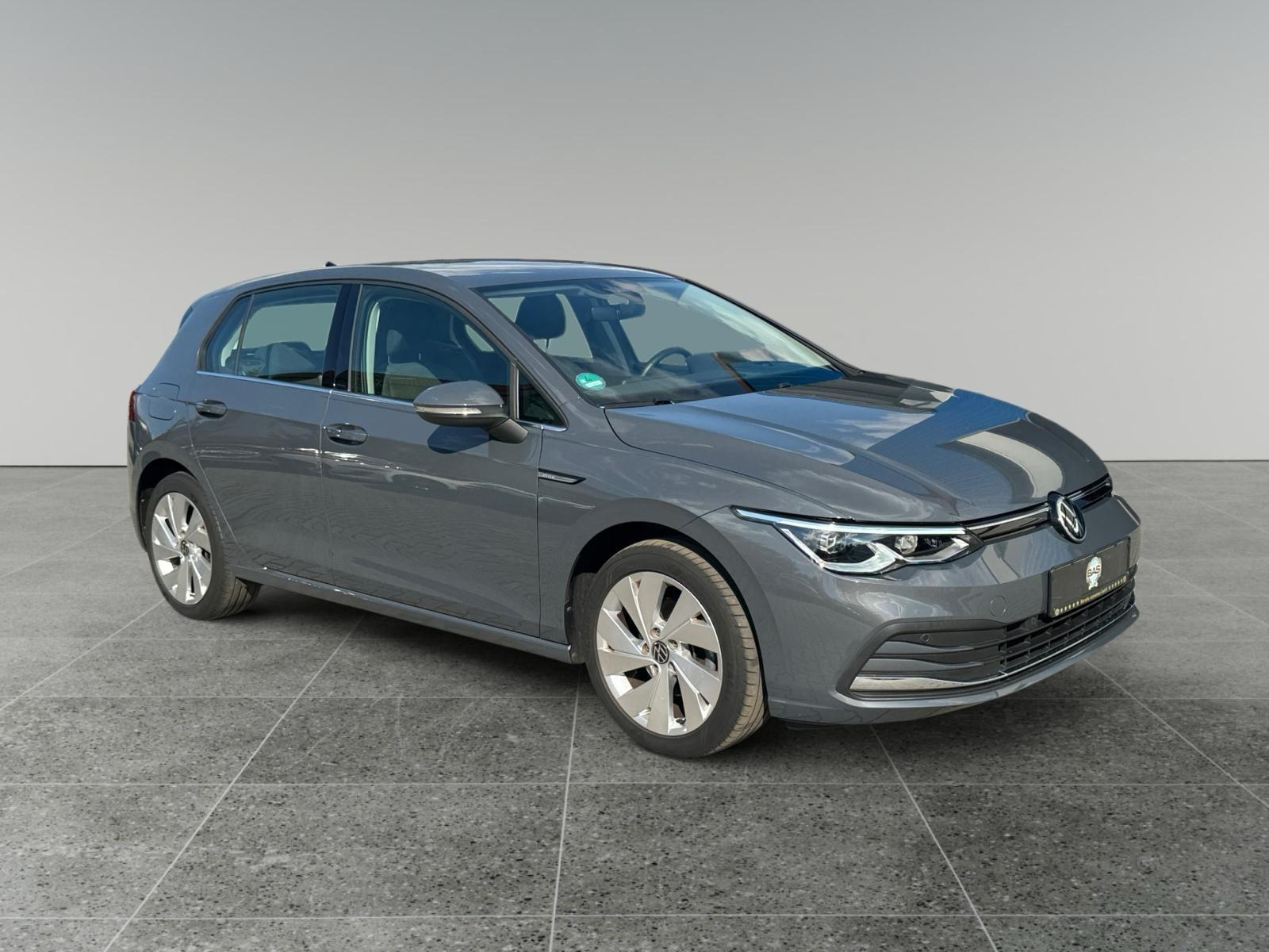 Volkswagen Golf VIII Lim. Style 1.Hd 8f. Nav DAB LED Massag, миниатюра 3