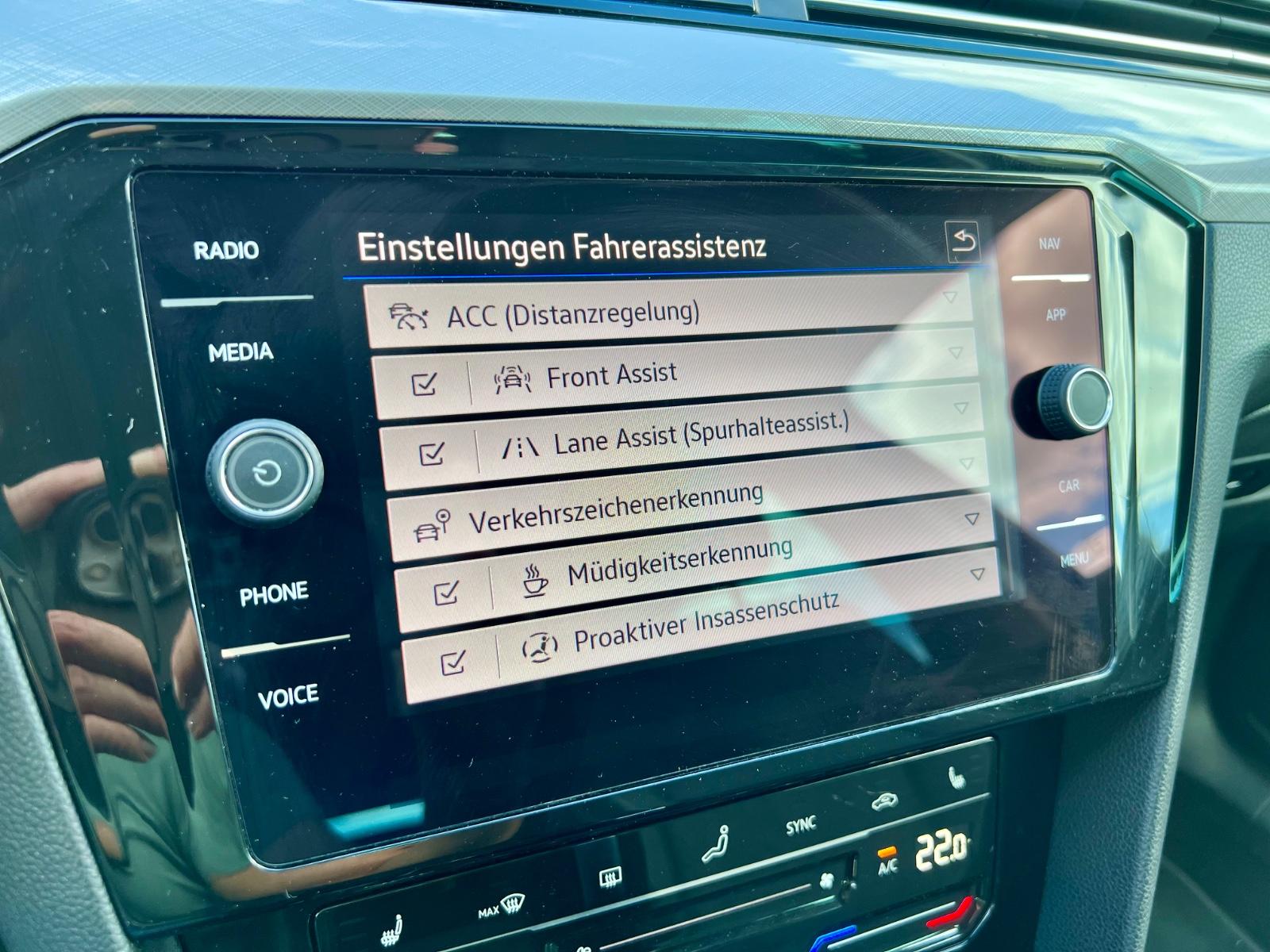 Volkswagen Passat 1.5 TSI CARPLAY NAVI AAC GZJR SHZ, миниатюра 24