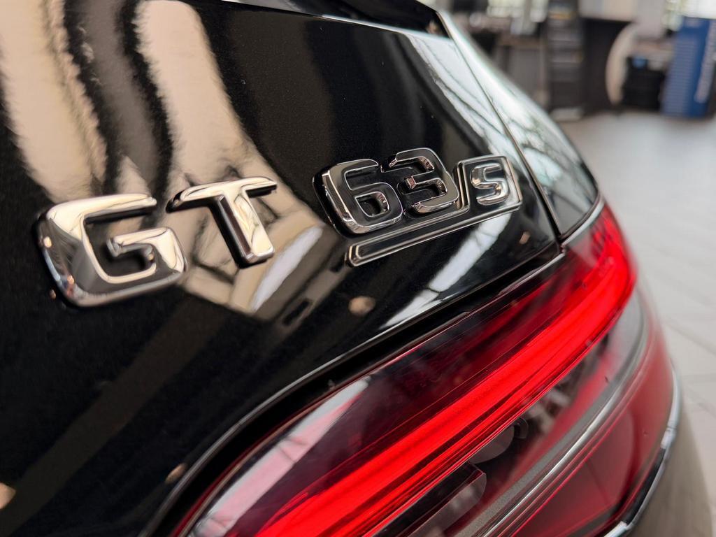 Mercedes-Benz AMG GT 63 S 4MATIC+ AMG PERFORMANCE