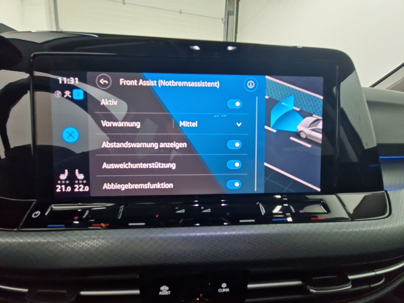 VW Golf VIII 2.0 TDI Active Automatik – Bild 25
