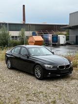 BMW f30 316i - BMW 316: F30