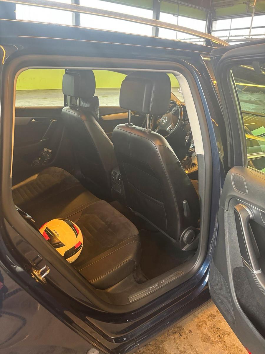 Volkswagen Passat 2012 — photo 9