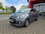 Hyundai i10 1.0 FIFA World Cup Edition KLIMA SHZ ALU - Hyundai i10 in Wuppertal