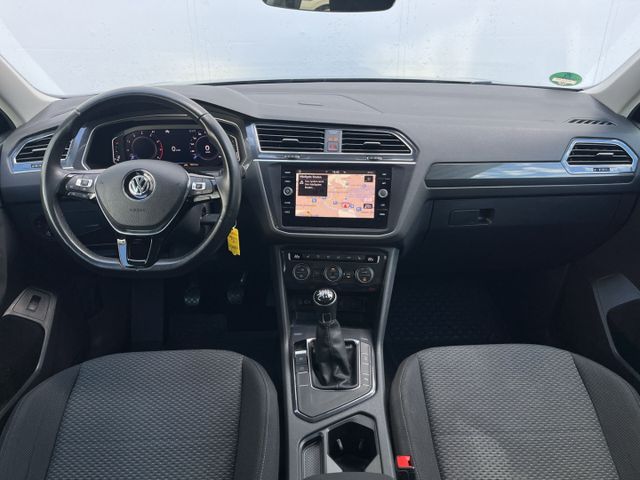 Tiguan Allspace R-Line 1.5 TSI 7-Sitzer/ACC/Navi