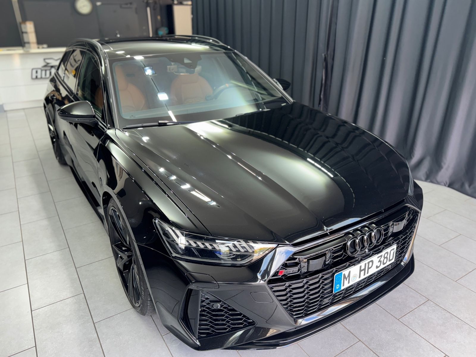 Fahrzeugabbildung Audi RS6 Avant 4.0 TFSI quattro|PANO|MATRIX|ACC|VOLL