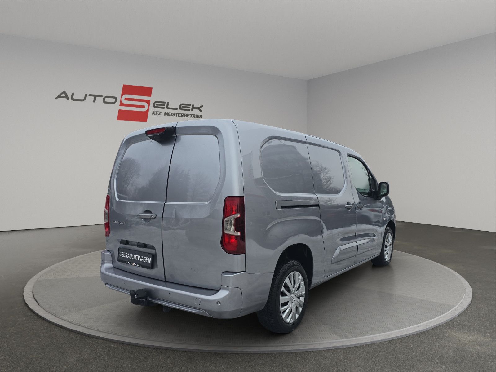 Fahrzeugabbildung Peugeot Partner Asphalt L2 AHK AUTOMATIK TEMPOMAT KAMERA