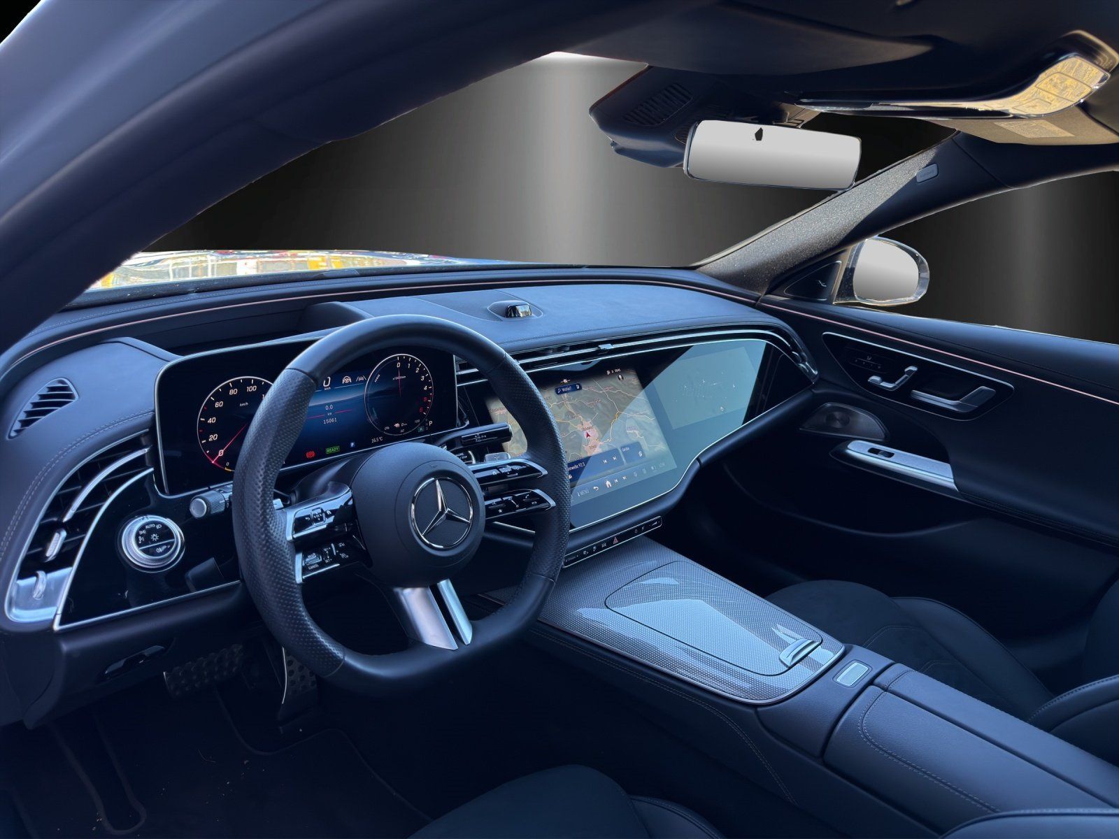 Fahrzeugabbildung Mercedes-Benz E300de T AMG Prem+ DISTRO Superscrn AIRMATIC AHK
