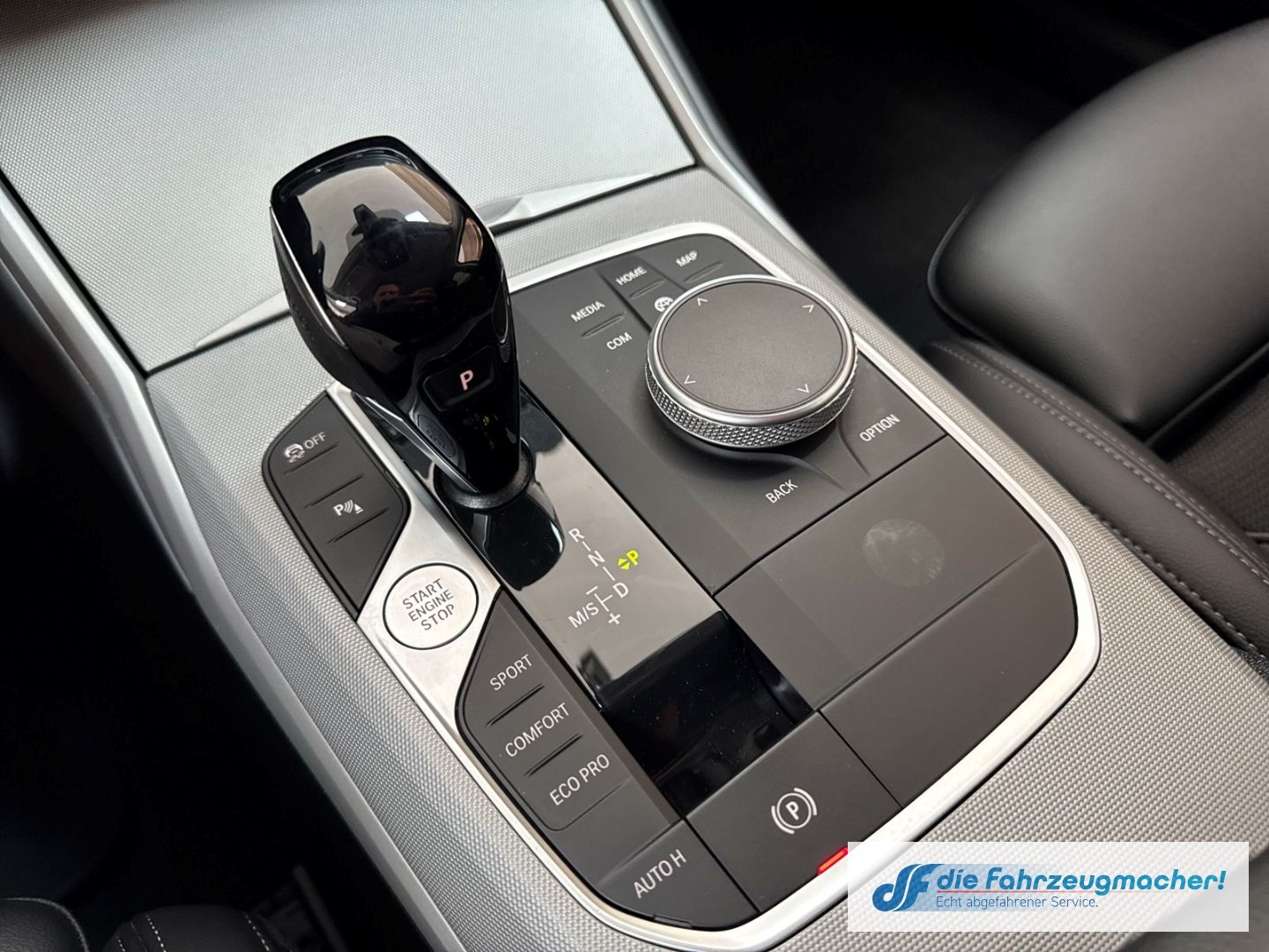 Fahrzeugabbildung BMW 320 d Advantage Touring Mild-Hybrid EU6d Navi Di