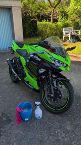Kawasaki Ninja 400 KRT - KAWASAKI 400
