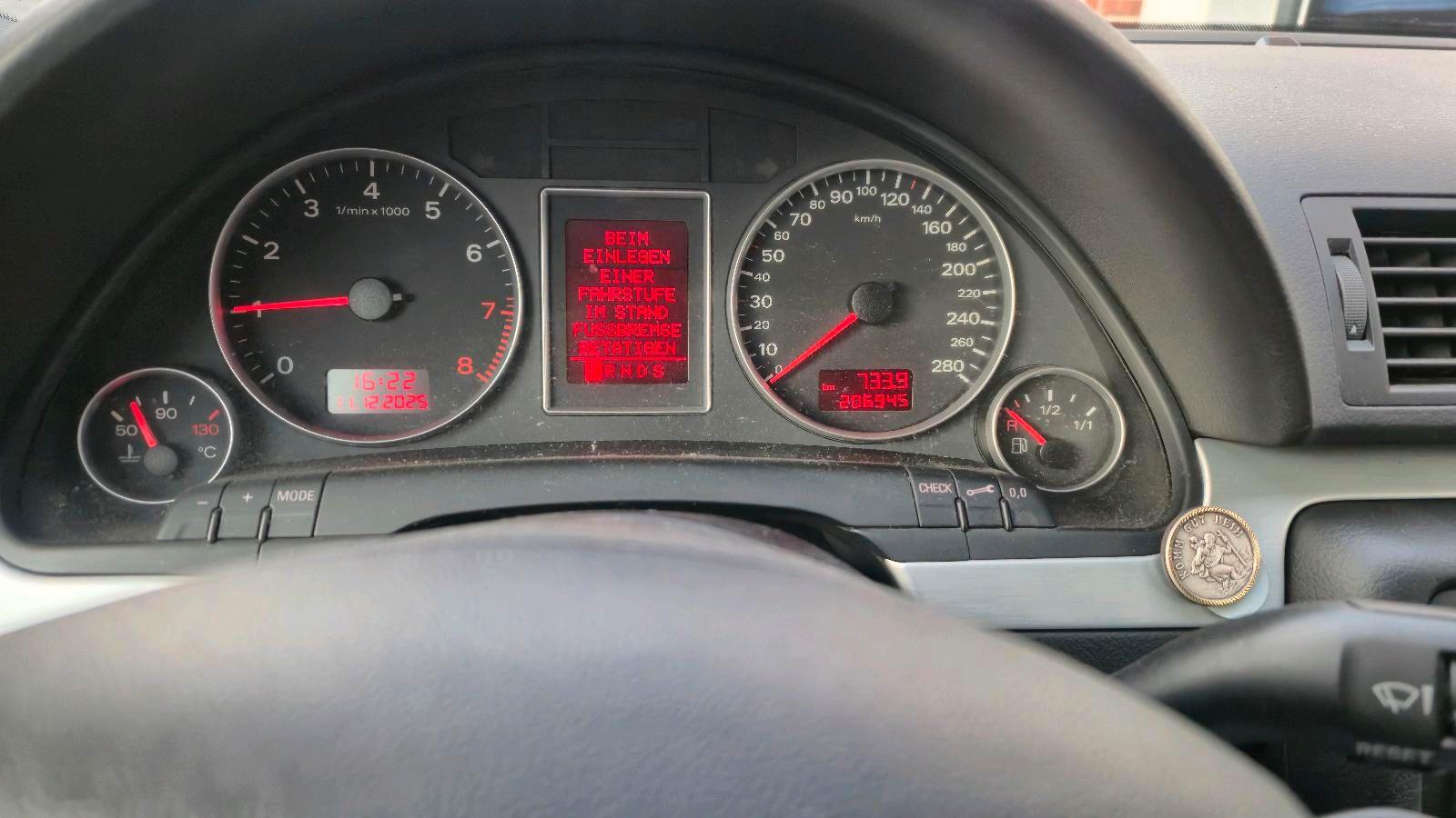 Audi A4 2005 — photo 11