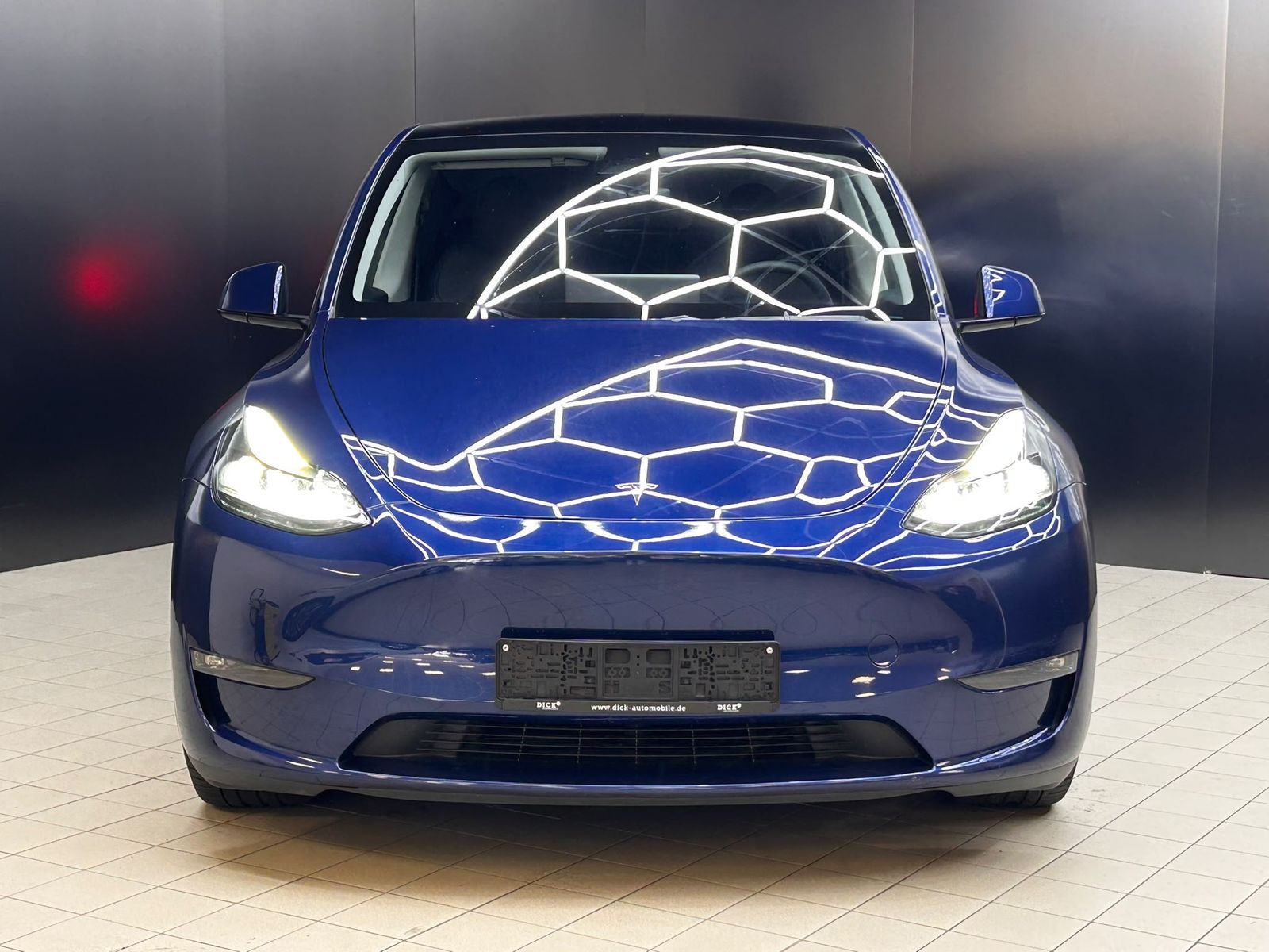 Fahrzeugabbildung Tesla Model Y Long Range Perform AWD PANO+LED+ACC+360+