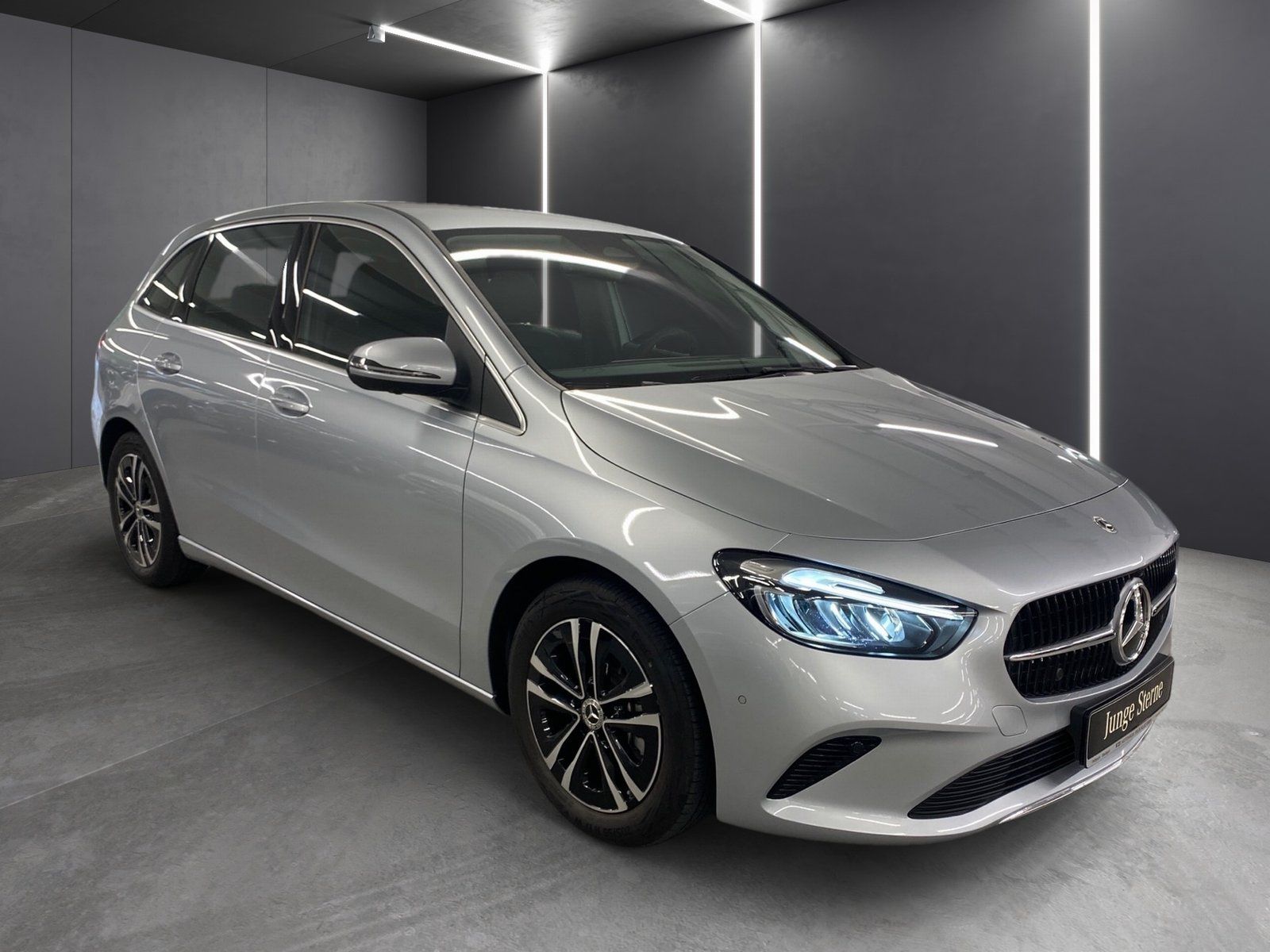 Fahrzeugabbildung Mercedes-Benz B 200 Progressive*AHK*Totwinkel*360°*LED*CarPlay