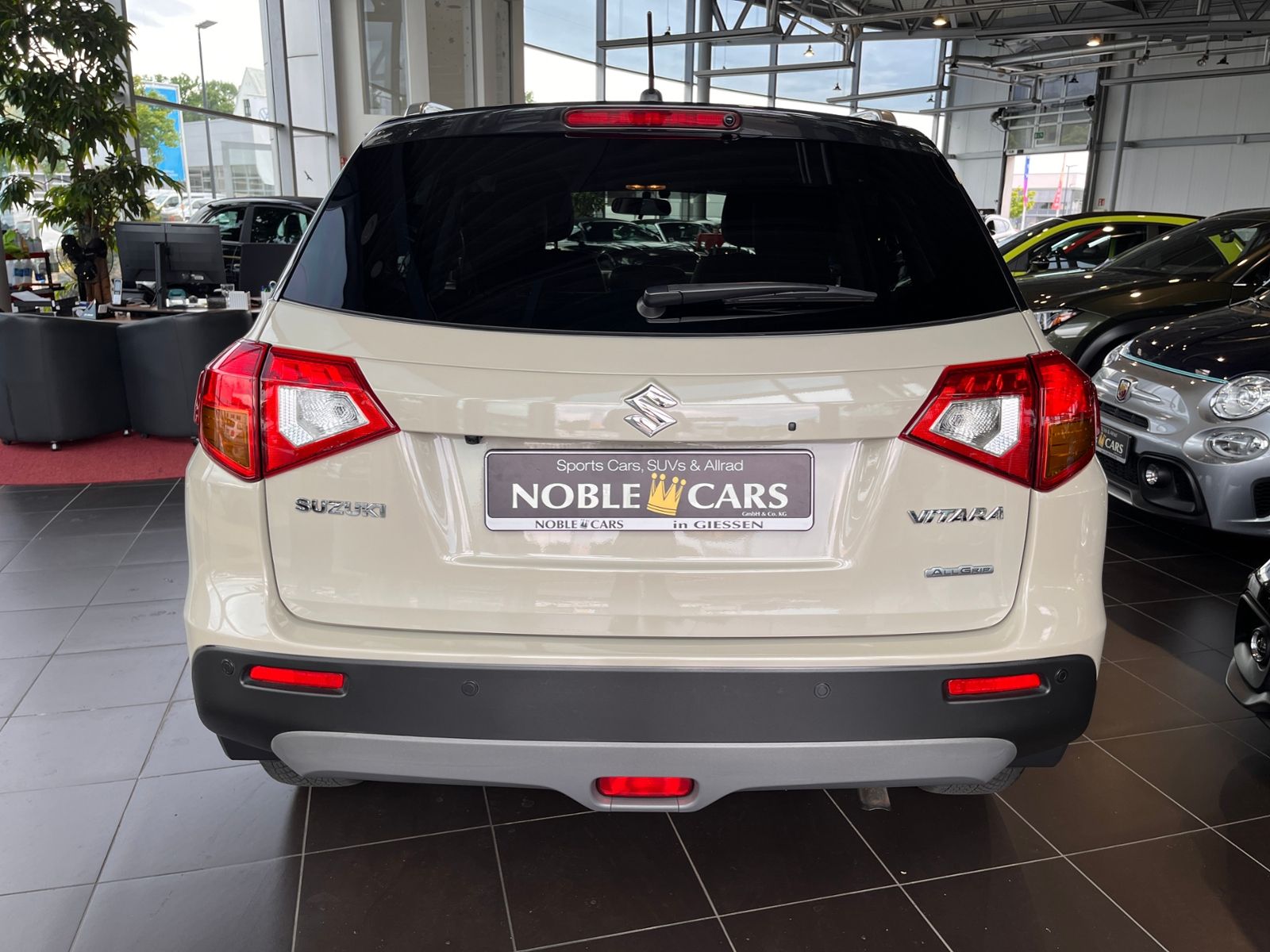 Fahrzeugabbildung Suzuki Vitara 1.4 S 4x4 KLIMA LED NAVI ALU