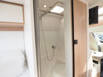 Bild 26 Mooveo VAN 54 DB 140PS 9" Navi Abwasser. heizbar