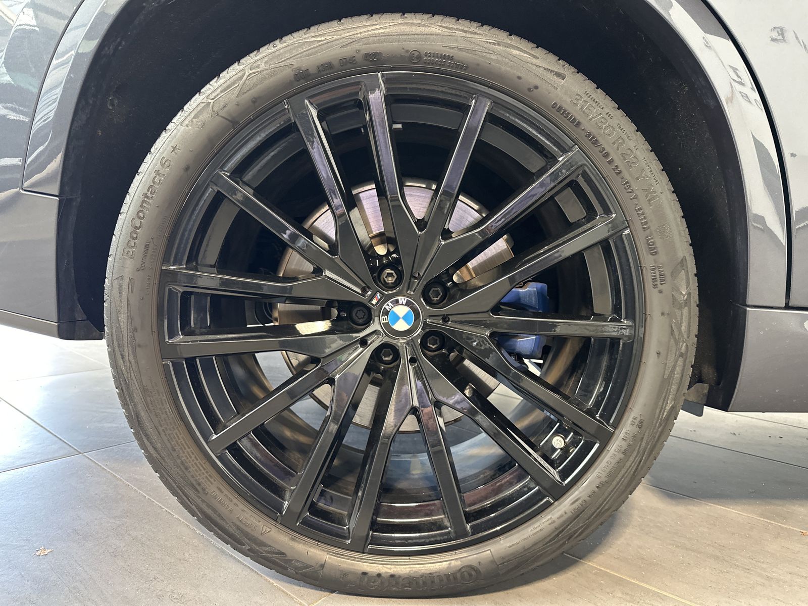 Fahrzeugabbildung BMW X5 xDrive40d M-Sport NAV+LED+PANO+BOWERS&WILKINS
