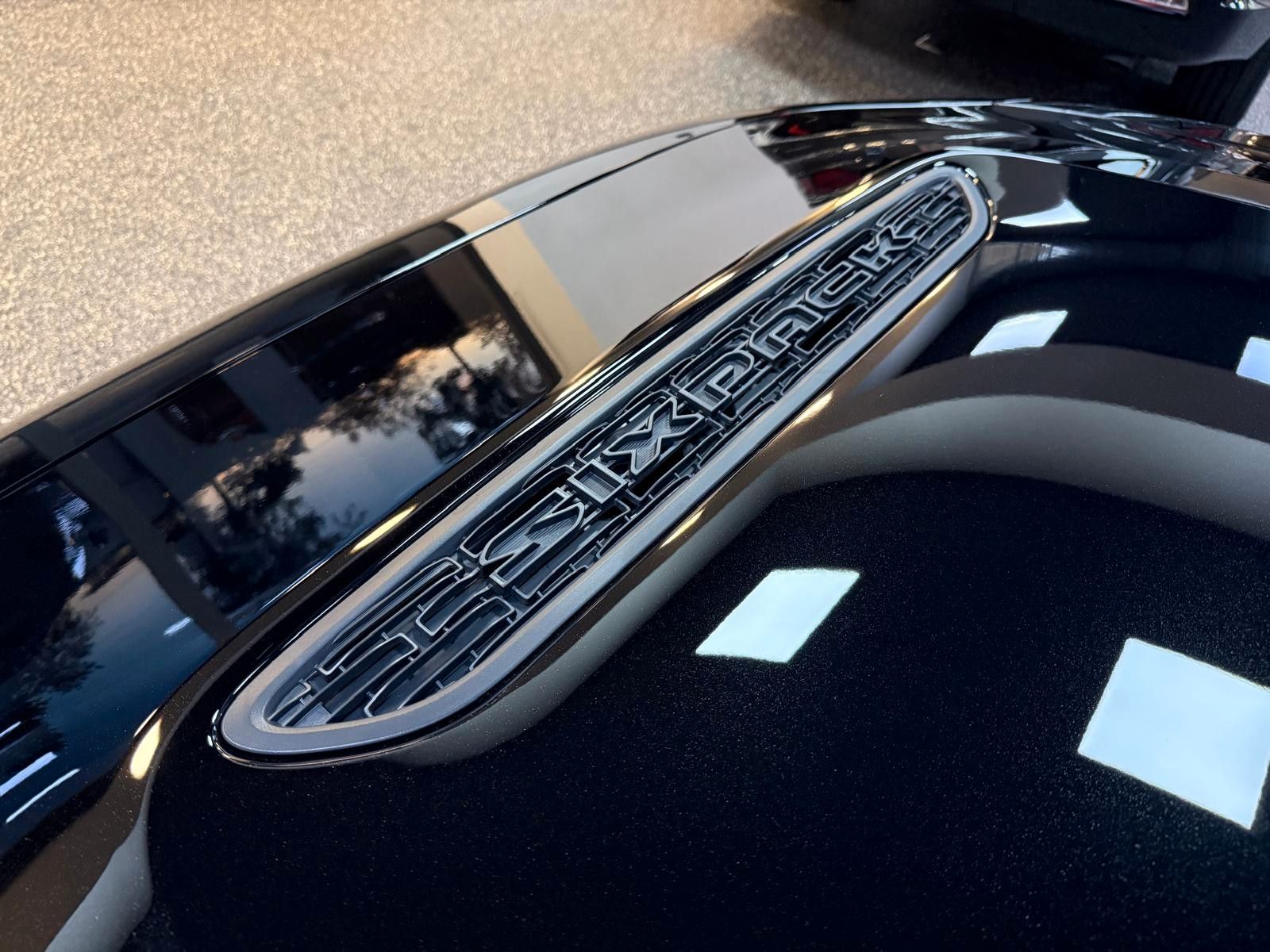 Fahrzeugabbildung Dodge CHARGER 4DR -LAUNCH EDITION-SIXPACK-CARBON-AWD