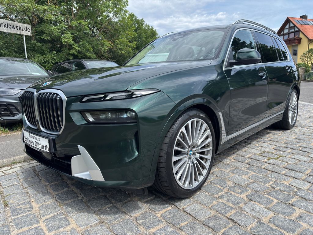 2023 BMW X7