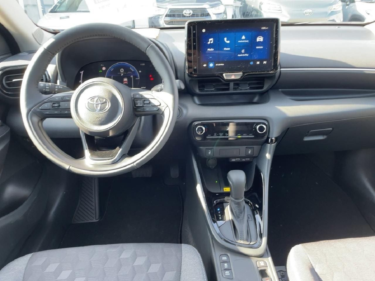 Fahrzeugabbildung Toyota Yaris Hyb. Teamplayer +Safety-Pak. +Comfort-Pak.