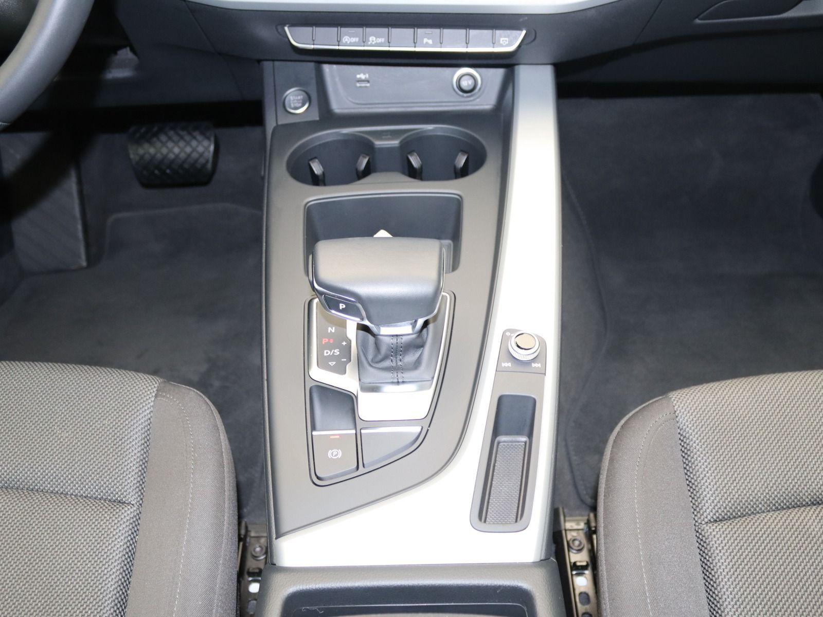 Audi A4 - Bild 17