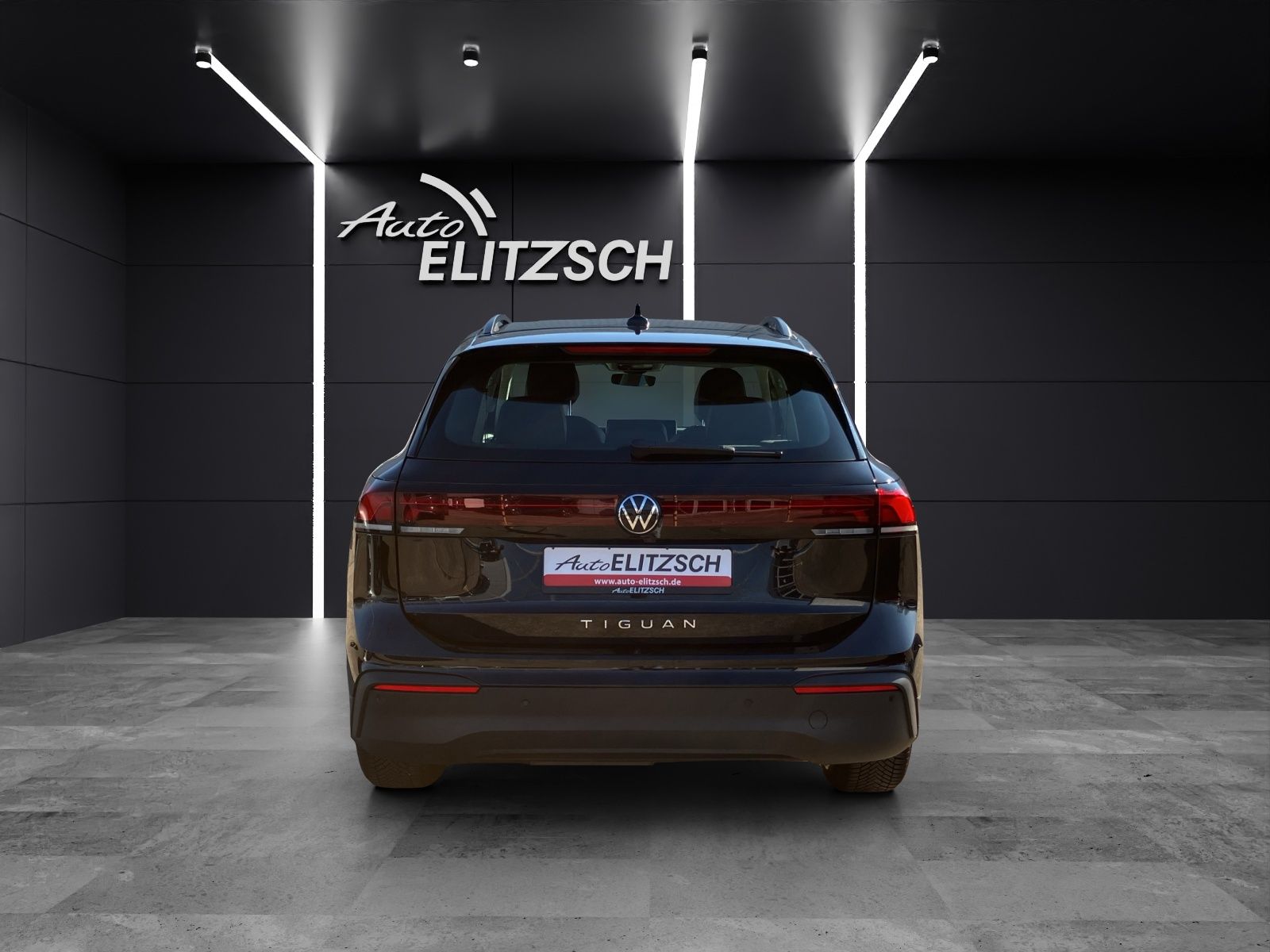 Fahrzeugabbildung Volkswagen Tiguan TDI Life DSG LED ACC AHK HuD NAVI PDC SHZ