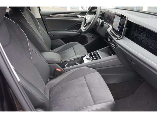 Tiguan 1.5 eTSI Elegance DSG *IQ.Light HD*DCC Pr