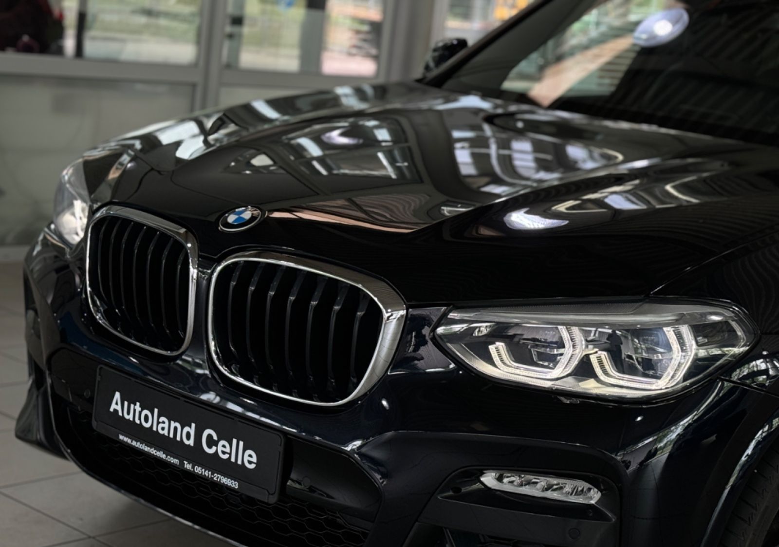 Fahrzeugabbildung BMW X3 xD25d M Sport HUD HiFi Komfort AHK PDC 19"