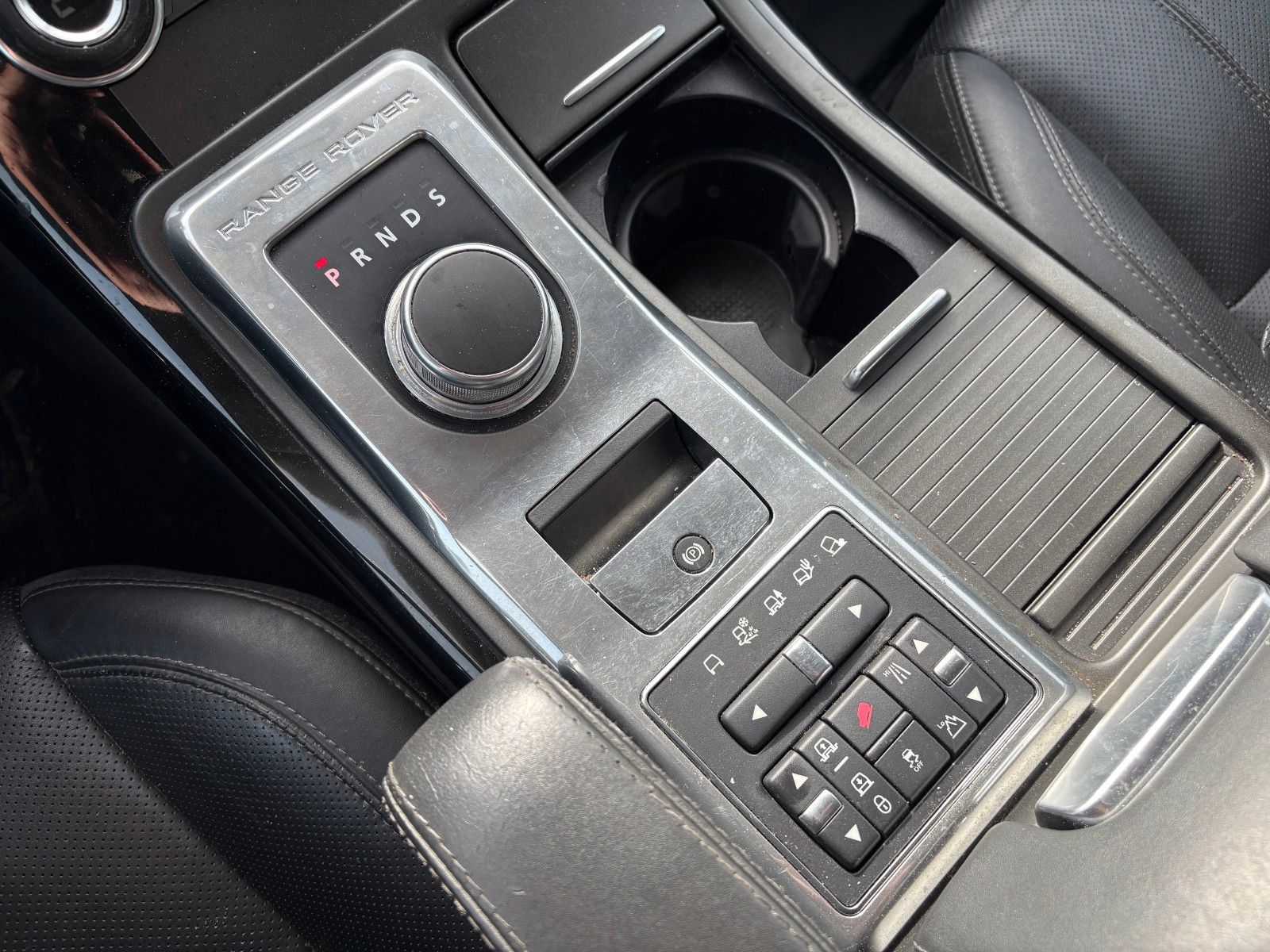 Fahrzeugabbildung Land Rover Range Rover Sport SDV6 HSE Navi Xenon Leder GSD