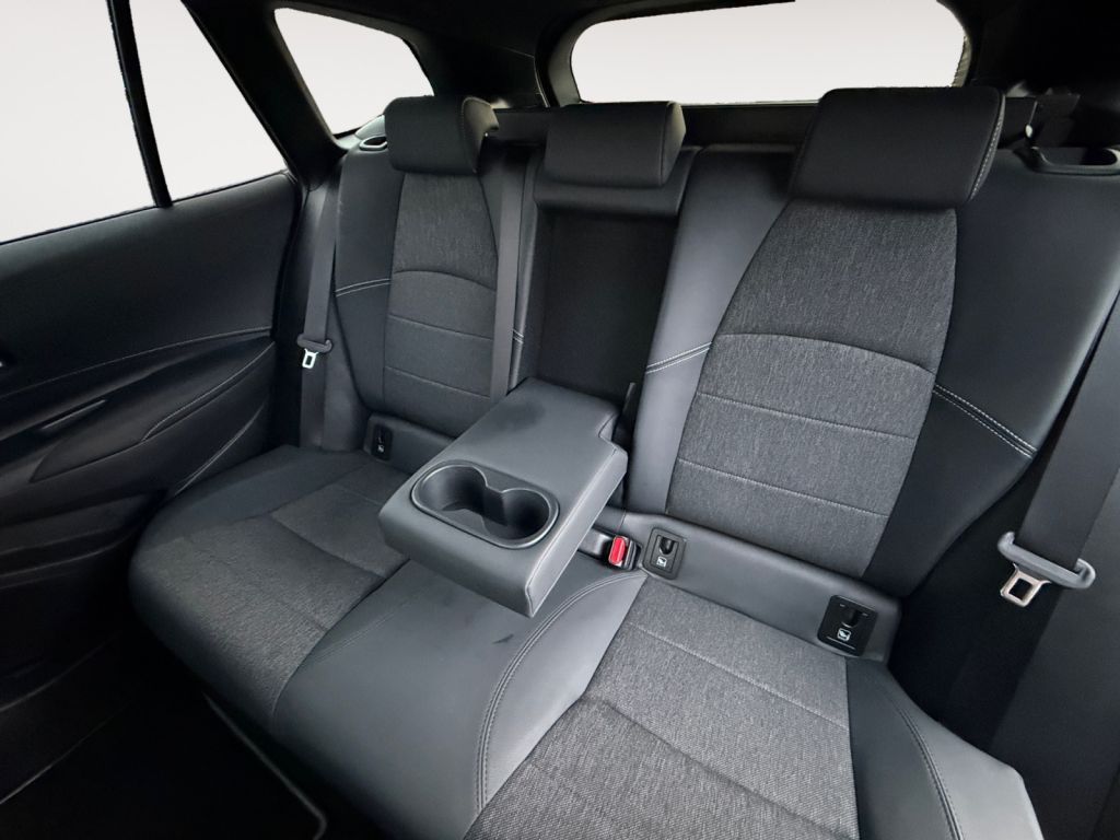 Fahrzeugabbildung Toyota Corolla 1.8 Hybrid Touring Sports Teamplayer